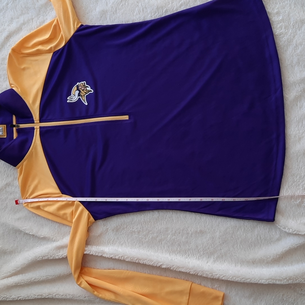 Minnesota Vikings top - Picture 12 of 13